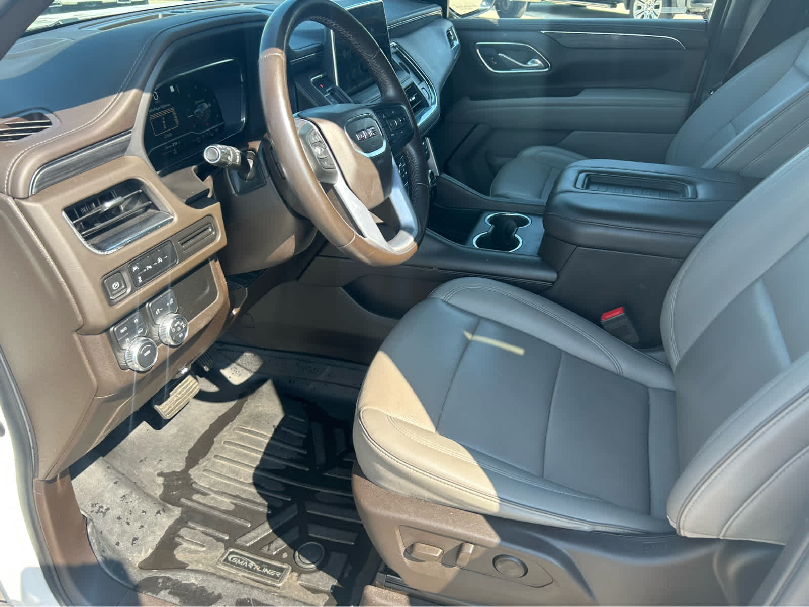 2023 Gmc Yukon SLT photo 7