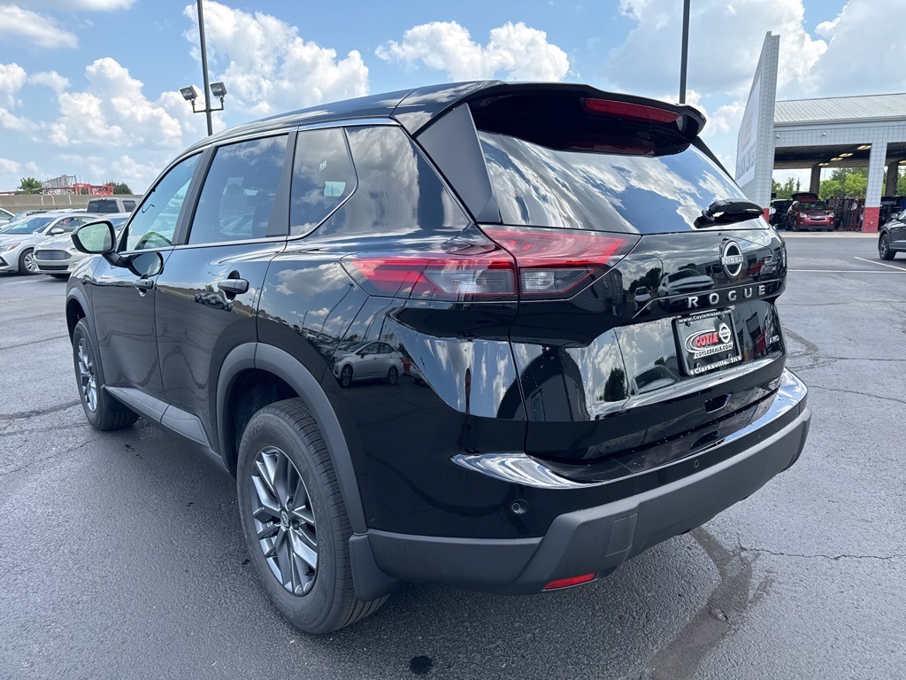 2026 Nissan Rogue S photo 3