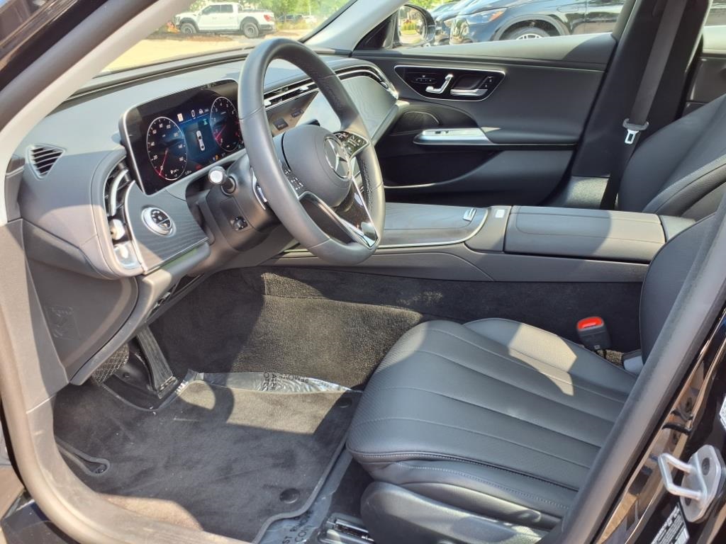 2024 Mercedes Benz E 350 4MATIC photo 9