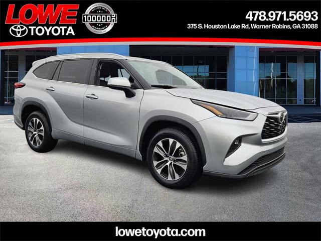 2022 Toyota Highlander XLE's photo