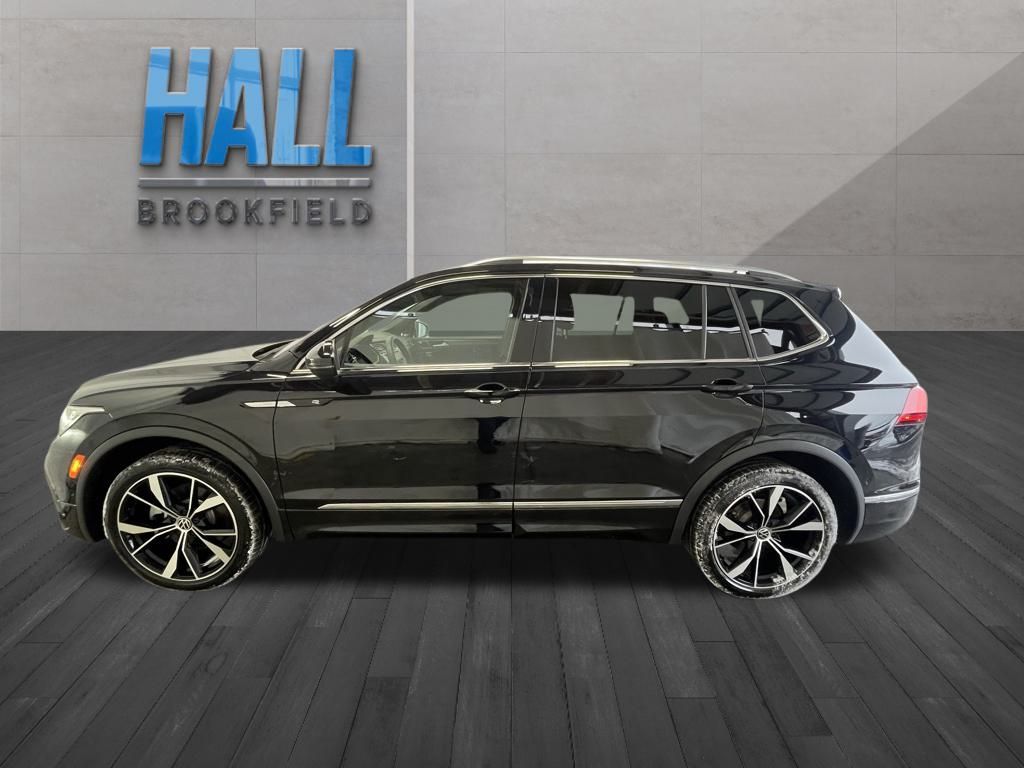 2024 Volkswagen Tiguan SEL R-Line Black photo 2