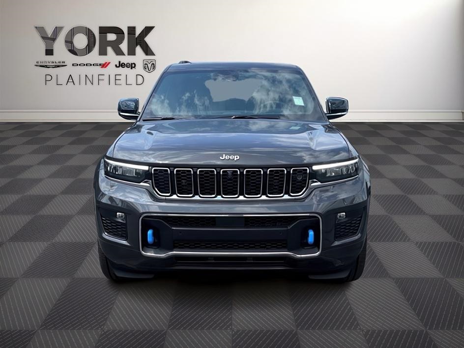 2024 Jeep Grand Cherokee 4xe Overland photo 3