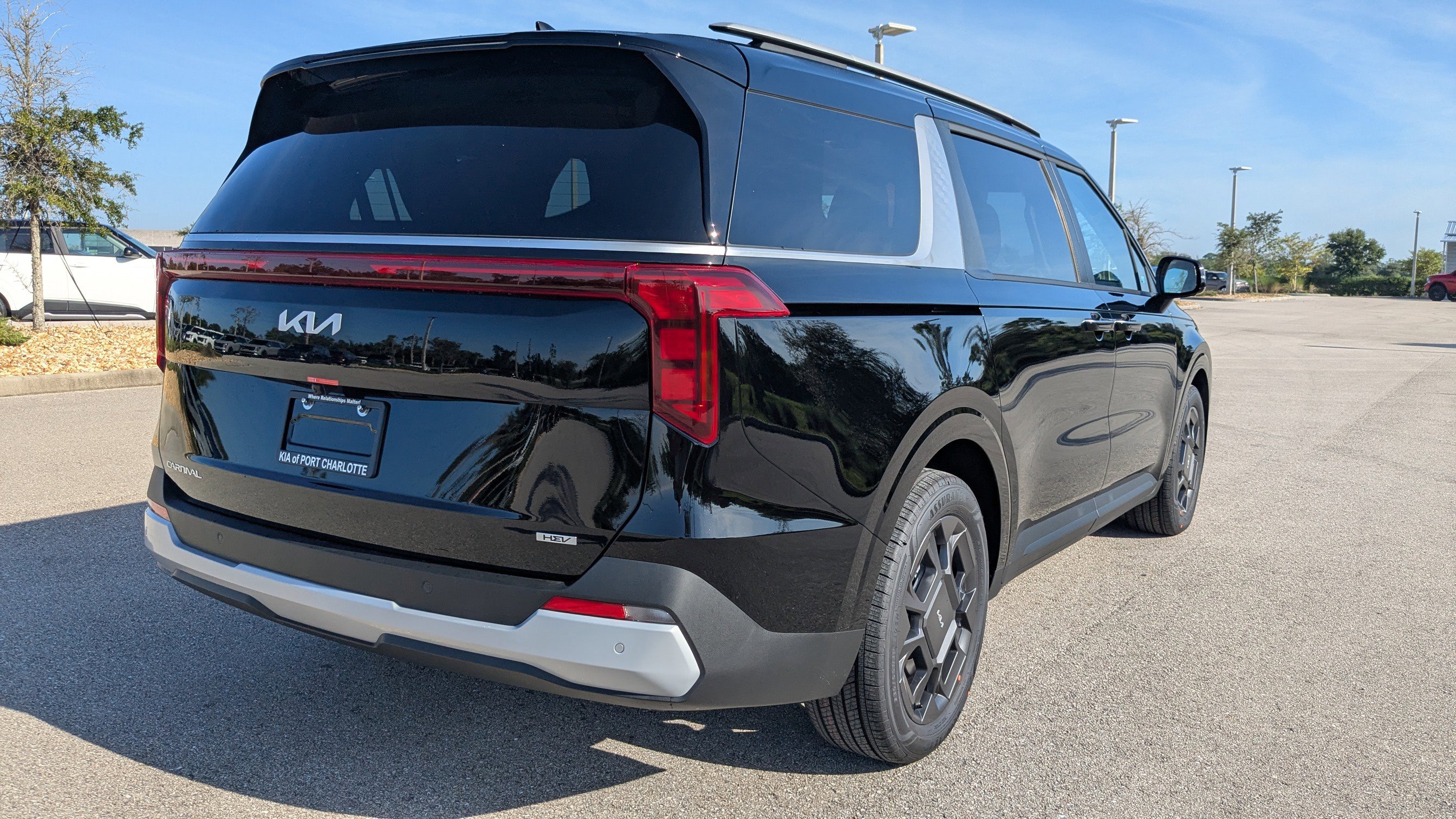 2026 Kia Carnival EX photo 4