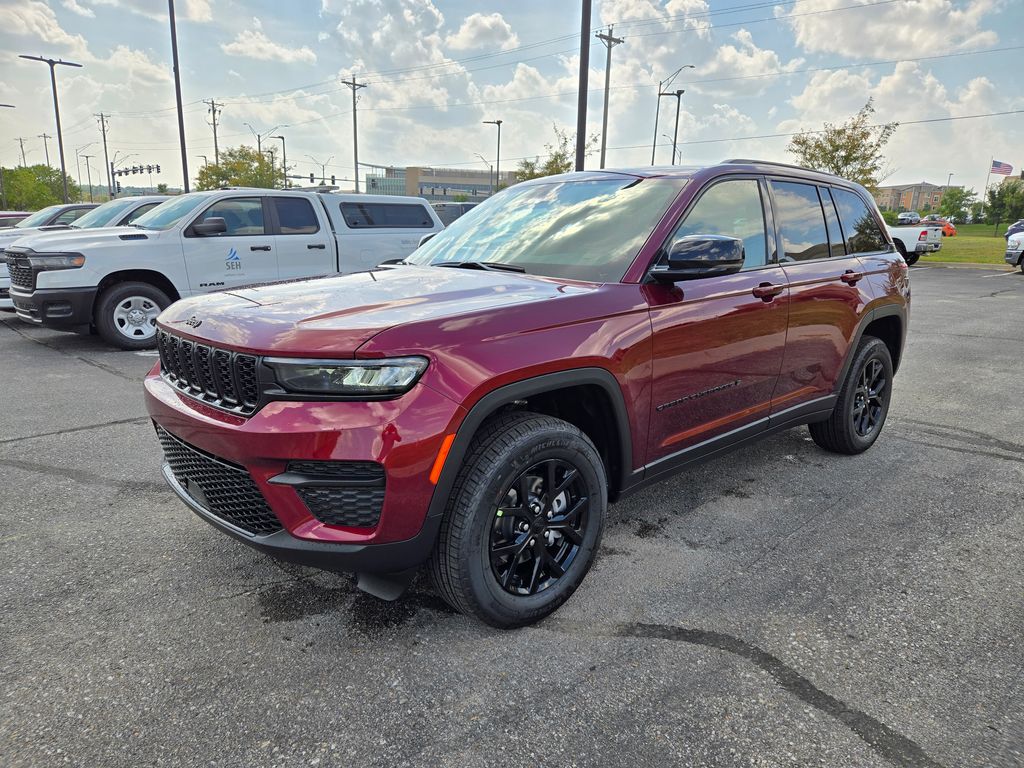 2025 Jeep Grand Cherokee Altitude X photo 4