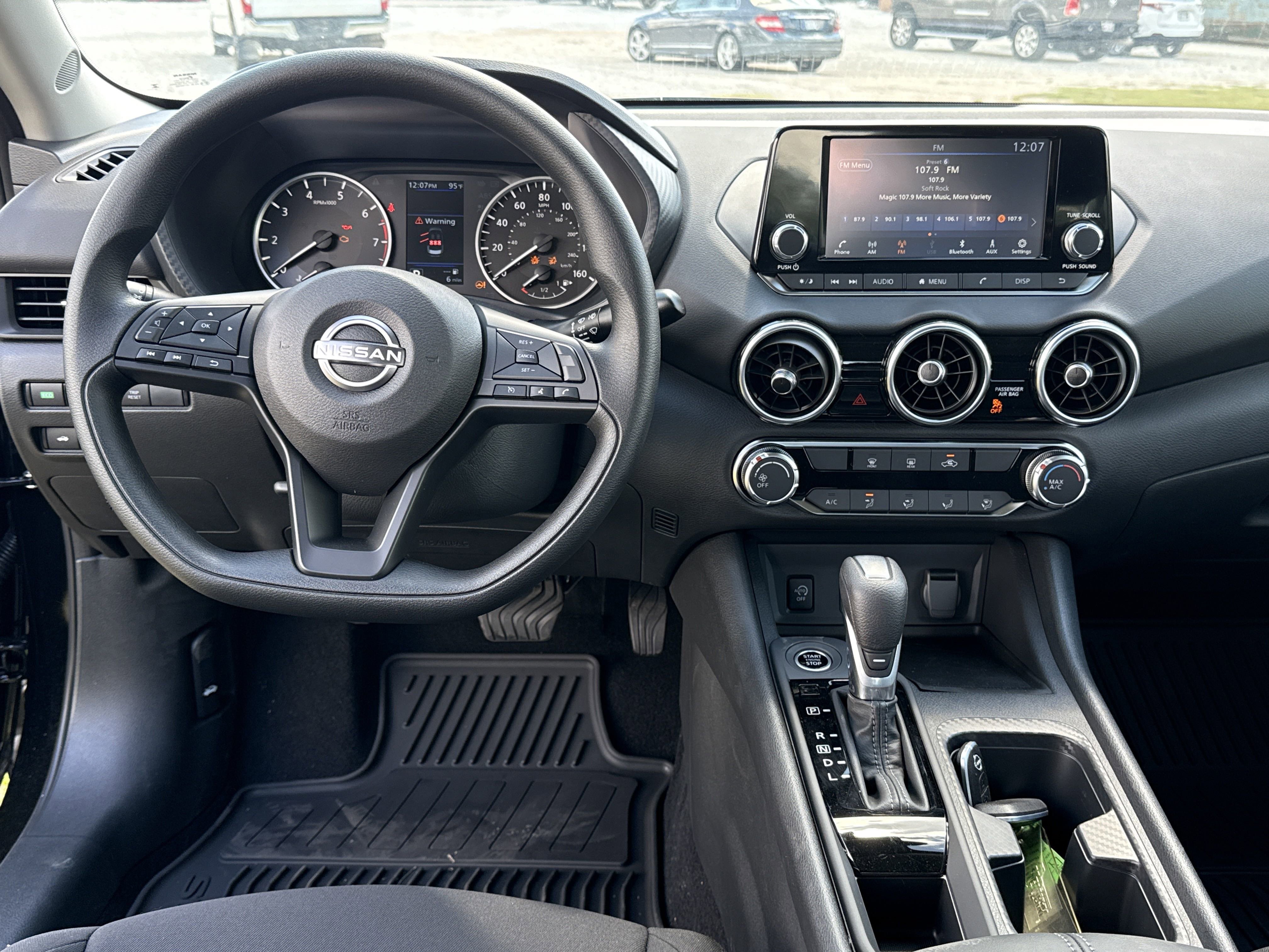 2025 Nissan Sentra S photo 3