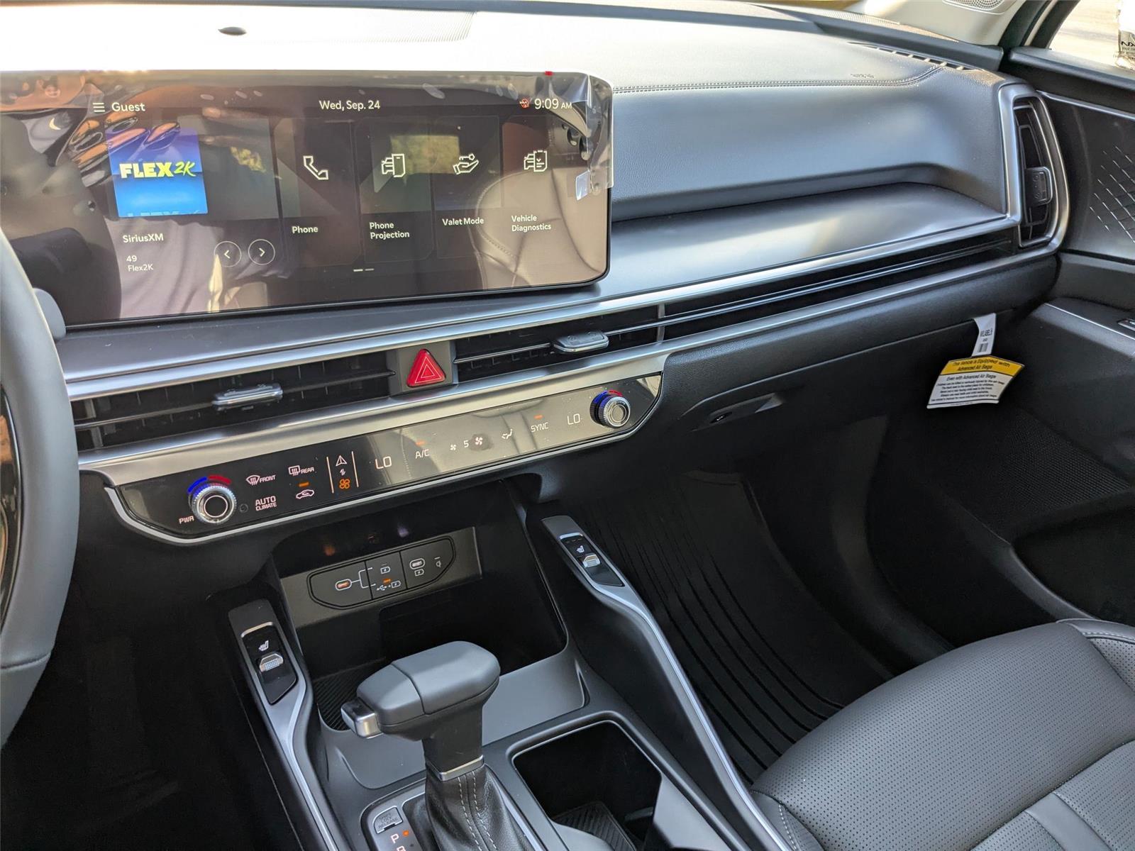 2026 Kia Sorento S photo 21