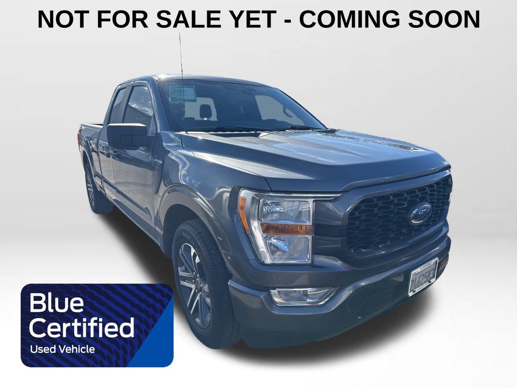 2022 Ford F-150 XL's photo