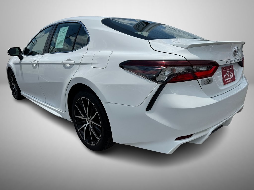 2023 Toyota Camry SE photo 4