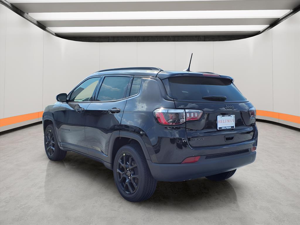 2026 Jeep Compass Latitude Altitude photo 4