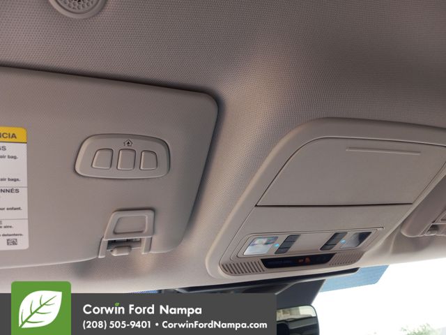 New 2025 Star White Metallic Tri-Coat Ford Premium image 23