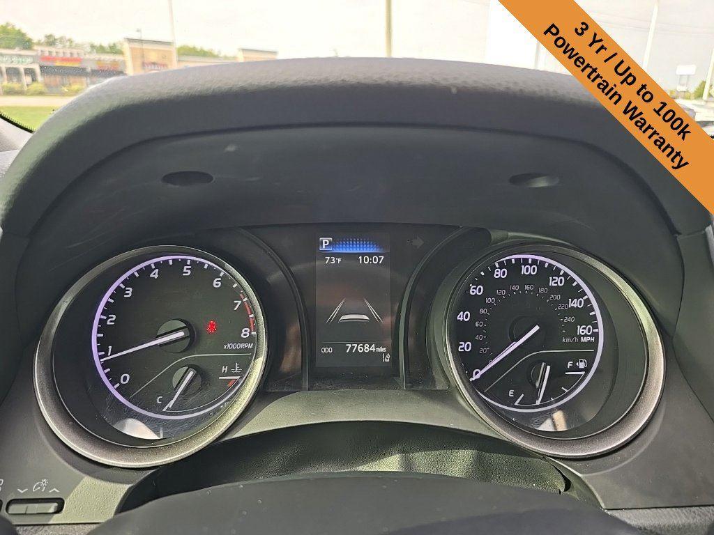 2022 Toyota Camry SE photo 14