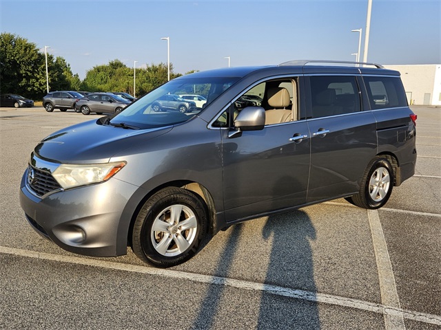 2014 Nissan Quest SV photo 3