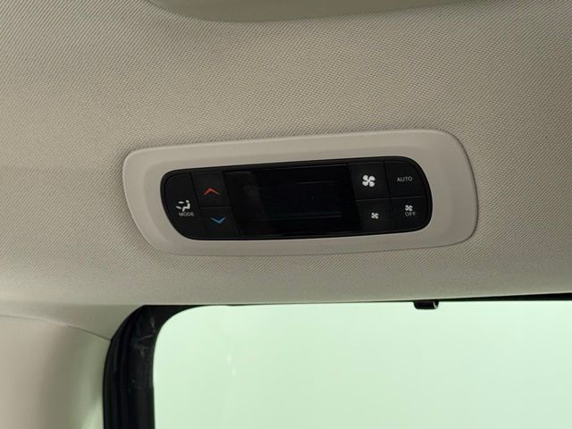 2021 Chrysler Pacifica Touring L photo 28