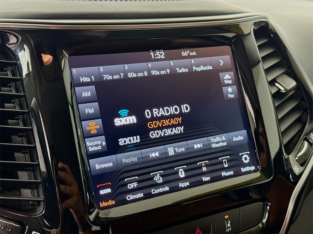 2019 Jeep Cherokee Overland photo 15