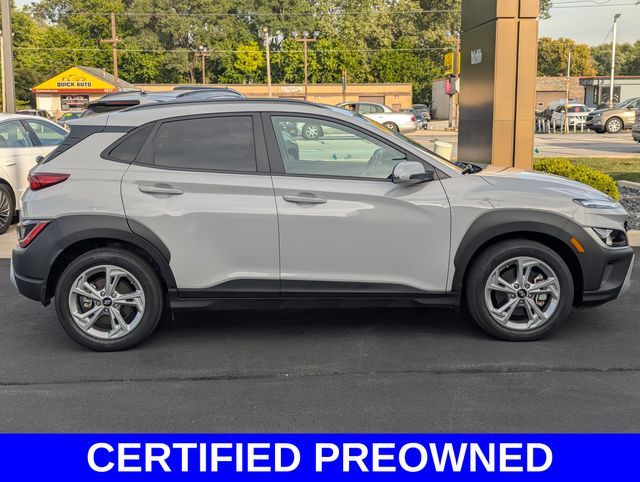 2023 Hyundai Kona SEL photo 3