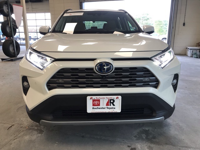 2020 Toyota RAV4 Hybrid Limited photo 9