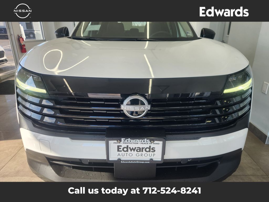 2026 Nissan Kicks SV photo 3