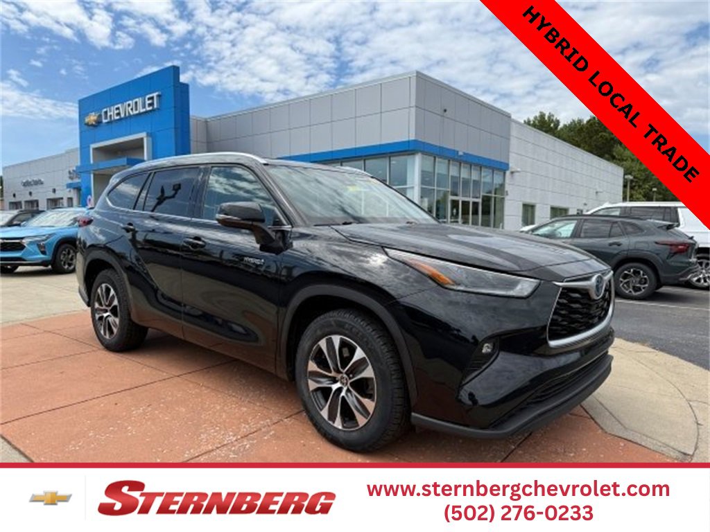 2021 Toyota Highlander XLE's photo