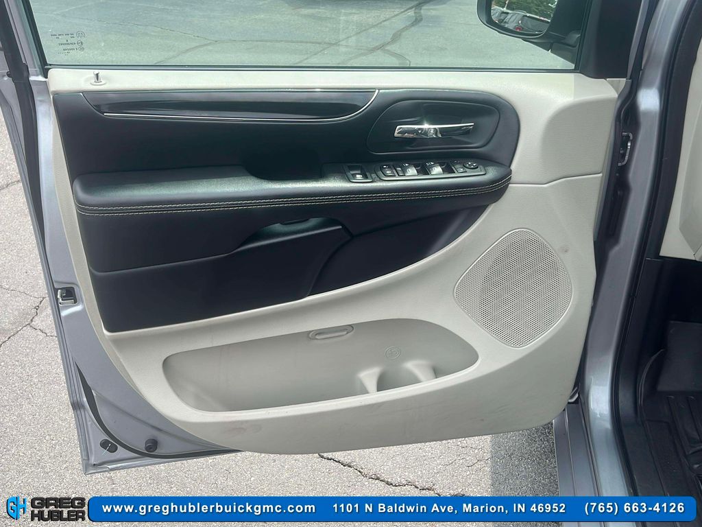 2019 Dodge Grand Caravan SXT photo 12