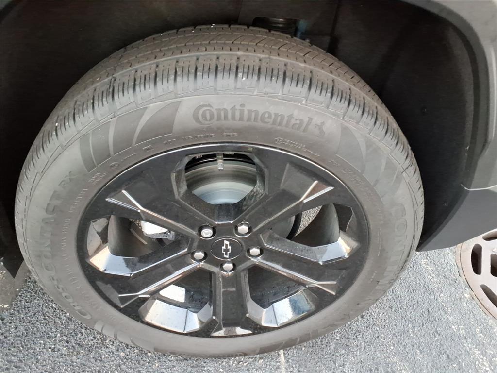 2026 Chevrolet Equinox LT photo 4