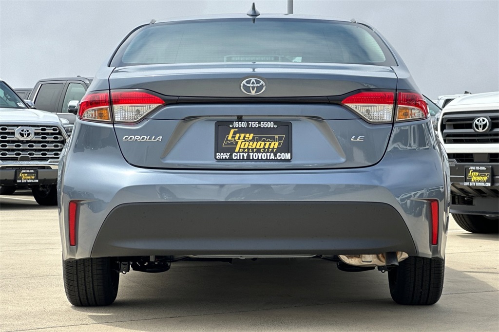 2025 Toyota Corolla LE photo 5