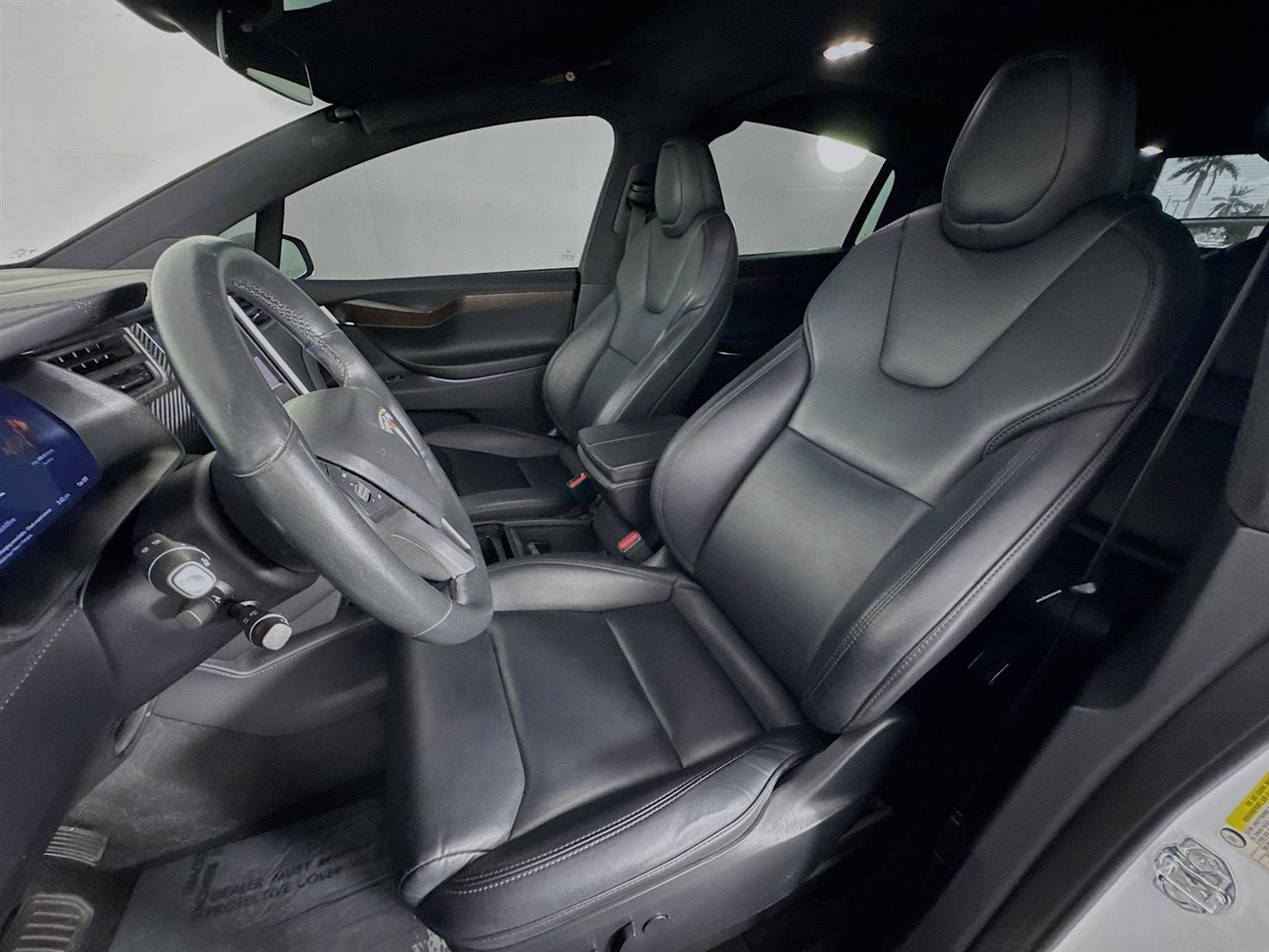 2020 Tesla Model X Long Range photo 10