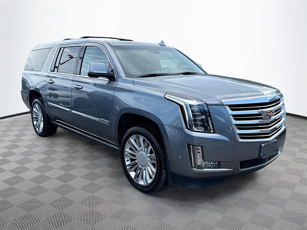 2019 Cadillac Escalade ESV Platinum photo 3