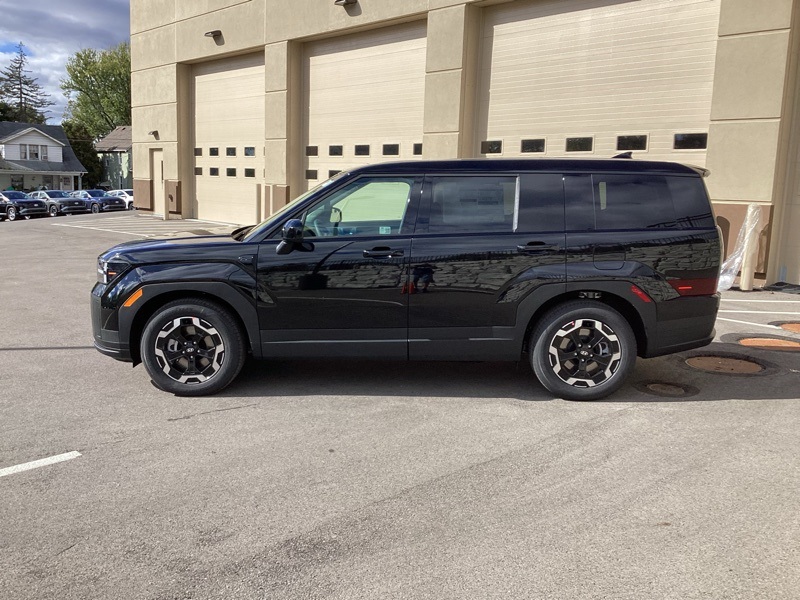 2026 Hyundai Santa Fe SE photo 3