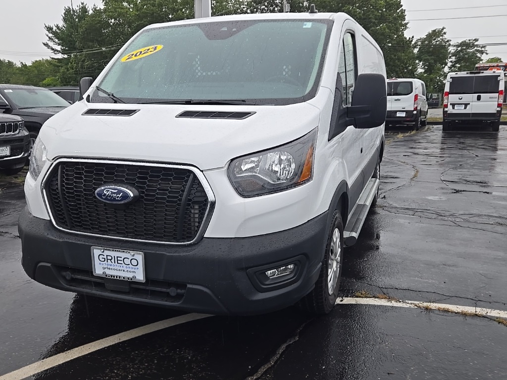 2023 Ford Transit photo 3
