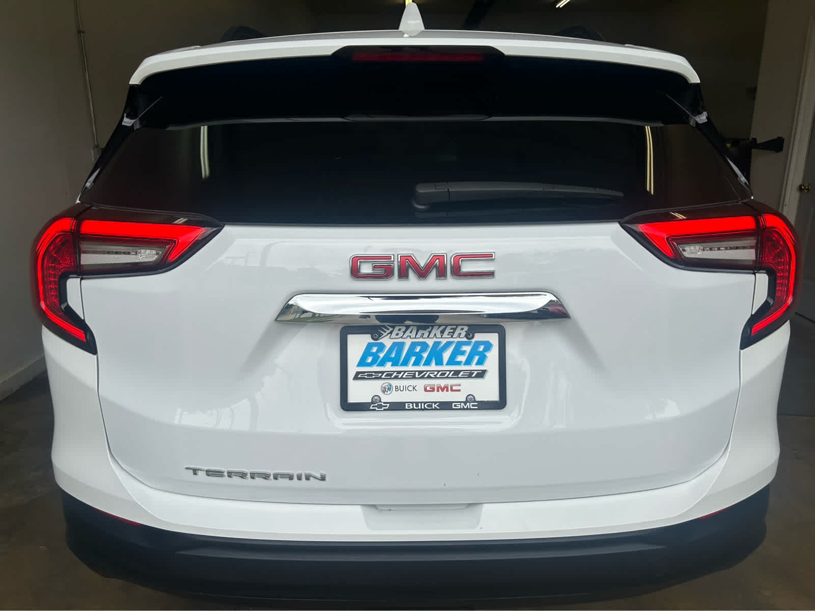 2023 Gmc Terrain SLE photo 3