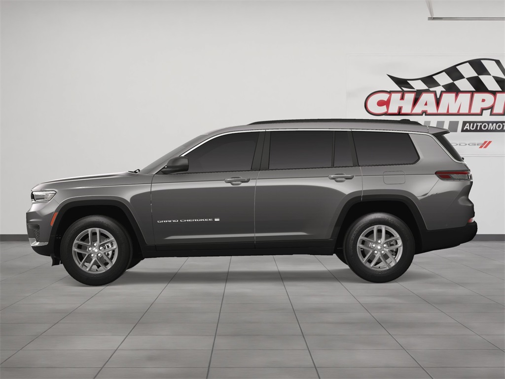 2025 Jeep Grand Cherokee Laredo Altitude photo 3