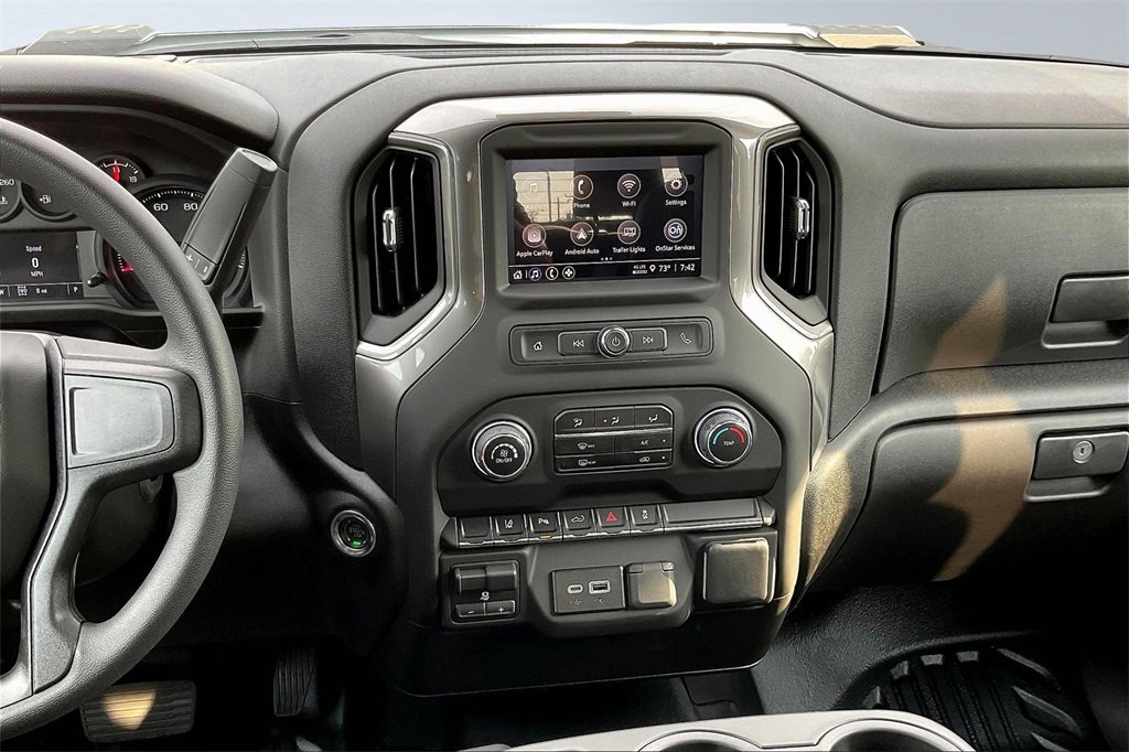 2025 Chevrolet Silverado 2500HD photo 6
