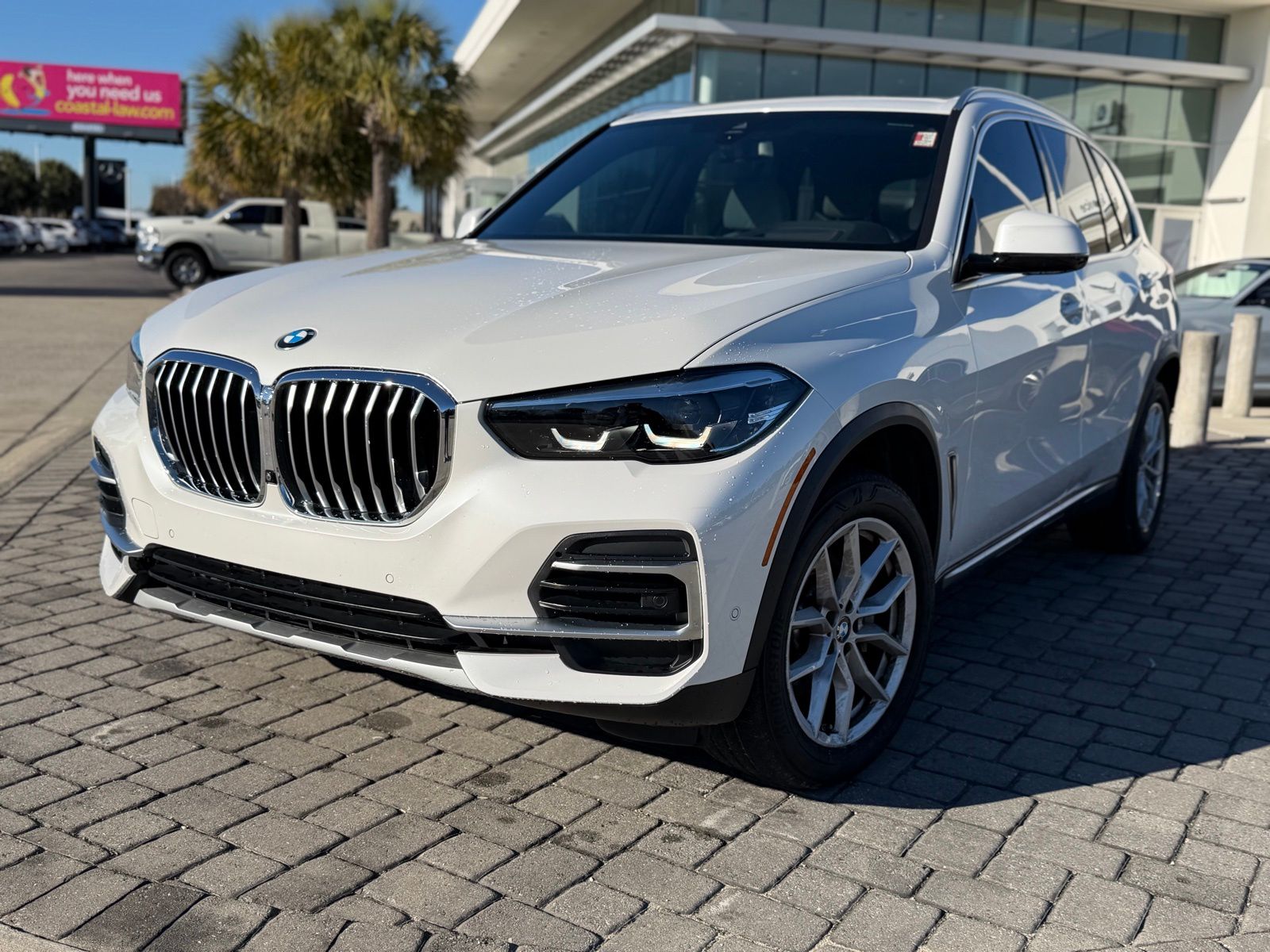 2023 BMW X5 40i's photo