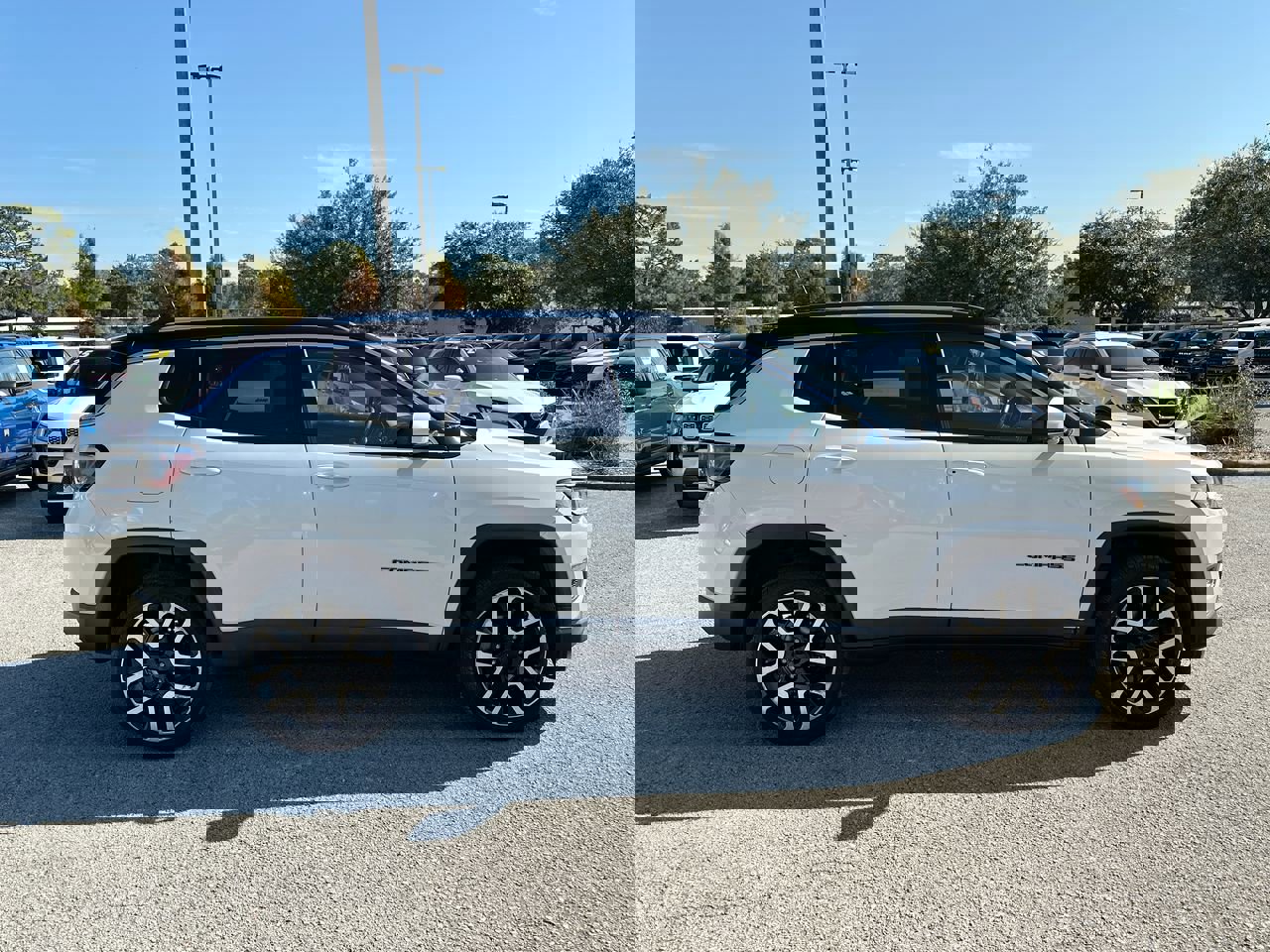 2018 Jeep Compass Limited photo 3