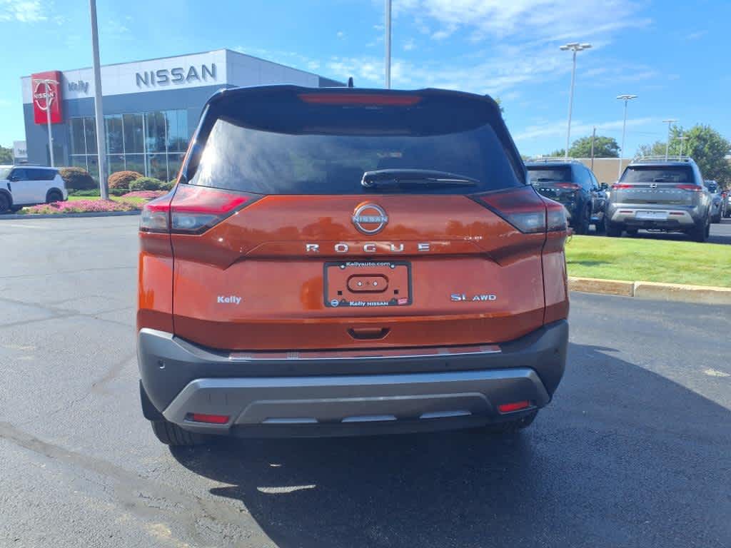 2023 Nissan Rogue SL photo 3