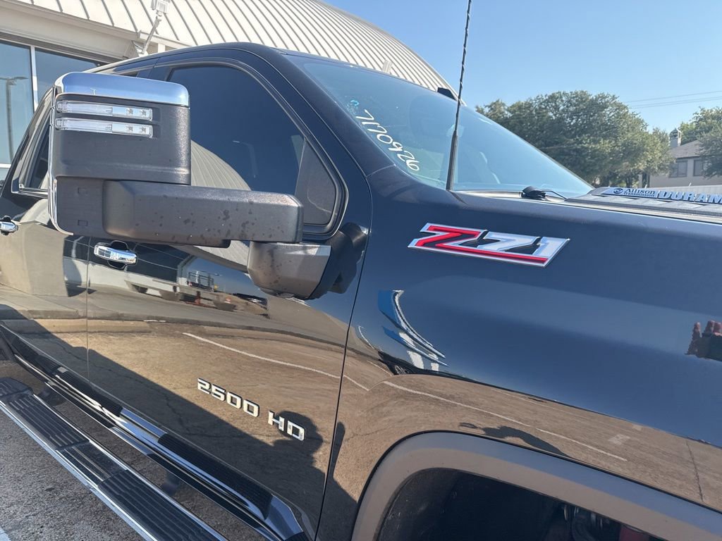 2022 Chevrolet Silverado 2500HD LTZ photo 4