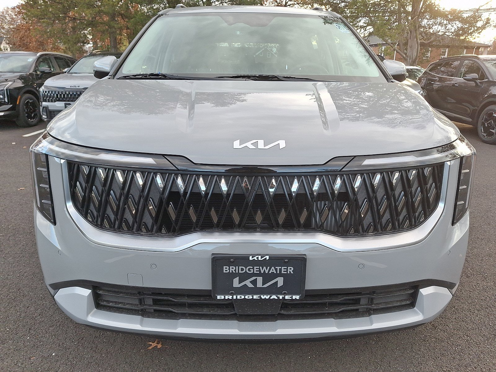 2026 Kia Carnival EX photo 2