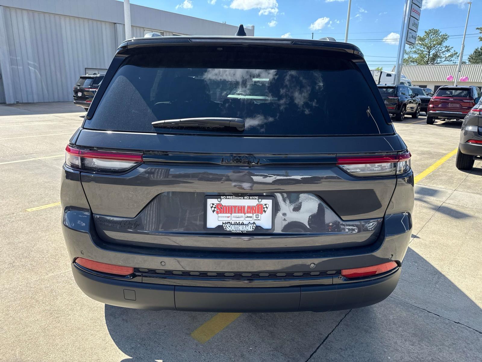 2025 Jeep Grand Cherokee Altitude X photo 3