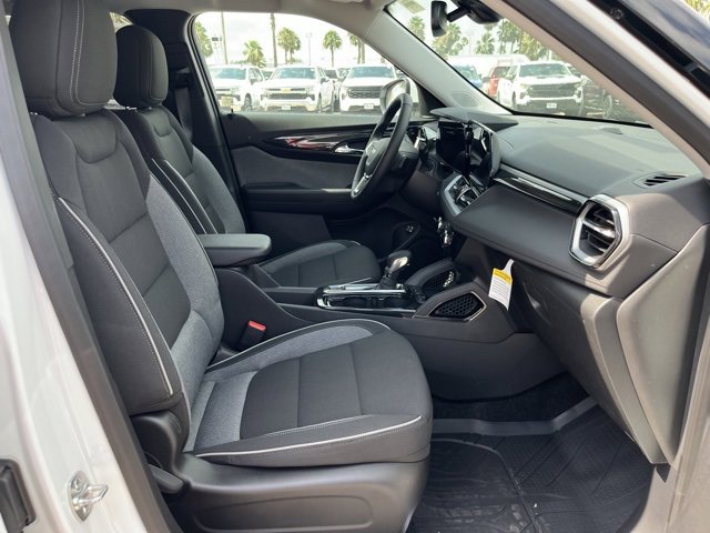 2026 Chevrolet Trailblazer LT photo 17