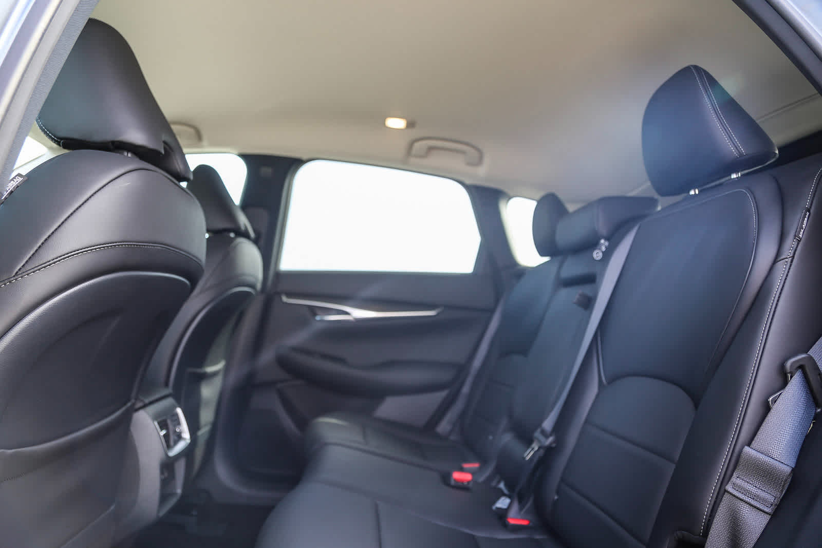 2025 Infiniti QX50 PURE AWD photo 18
