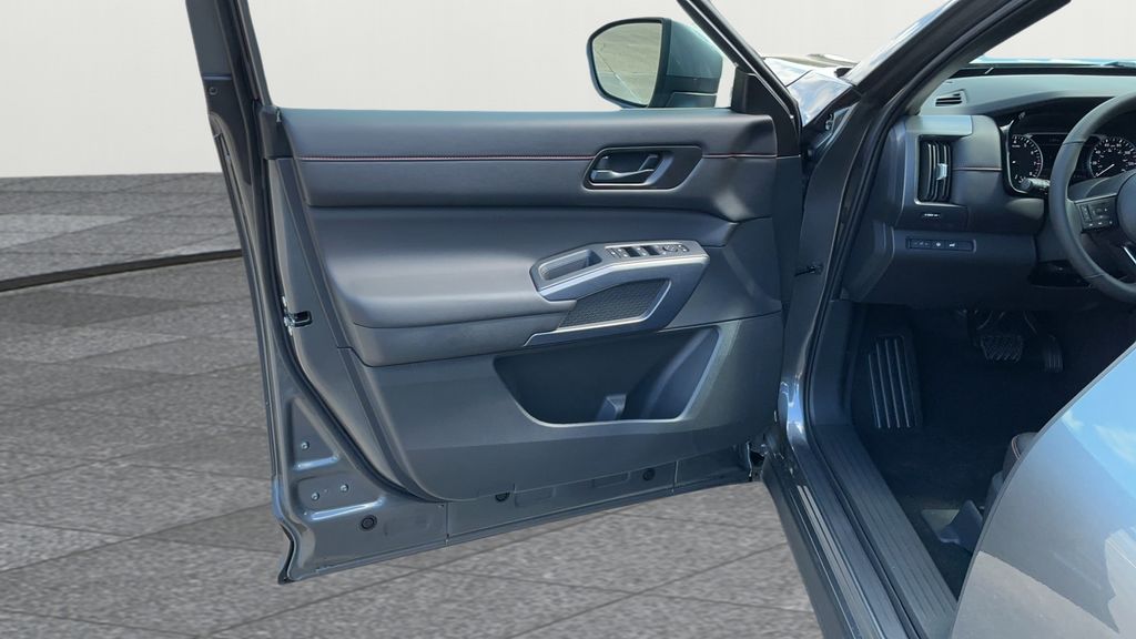 2025 Nissan Pathfinder Rock Creek photo 19