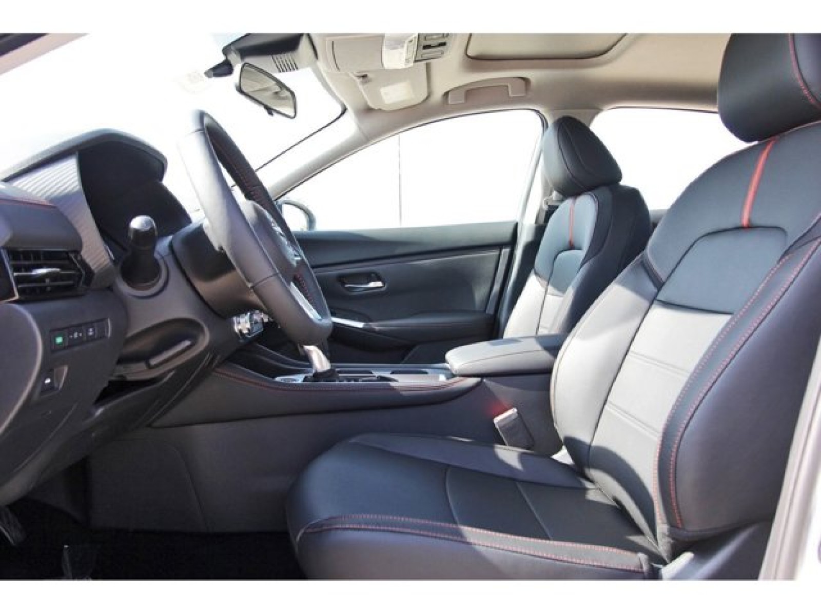 2025 Nissan Sentra SR White at Robbins Nissan