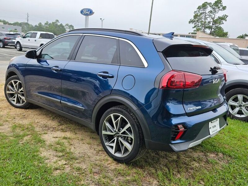2022 Kia Niro Touring photo 6