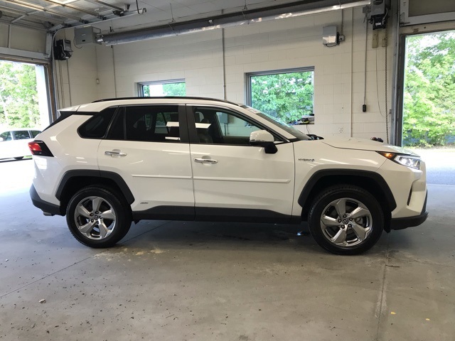 2020 Toyota RAV4 Hybrid Limited photo 2