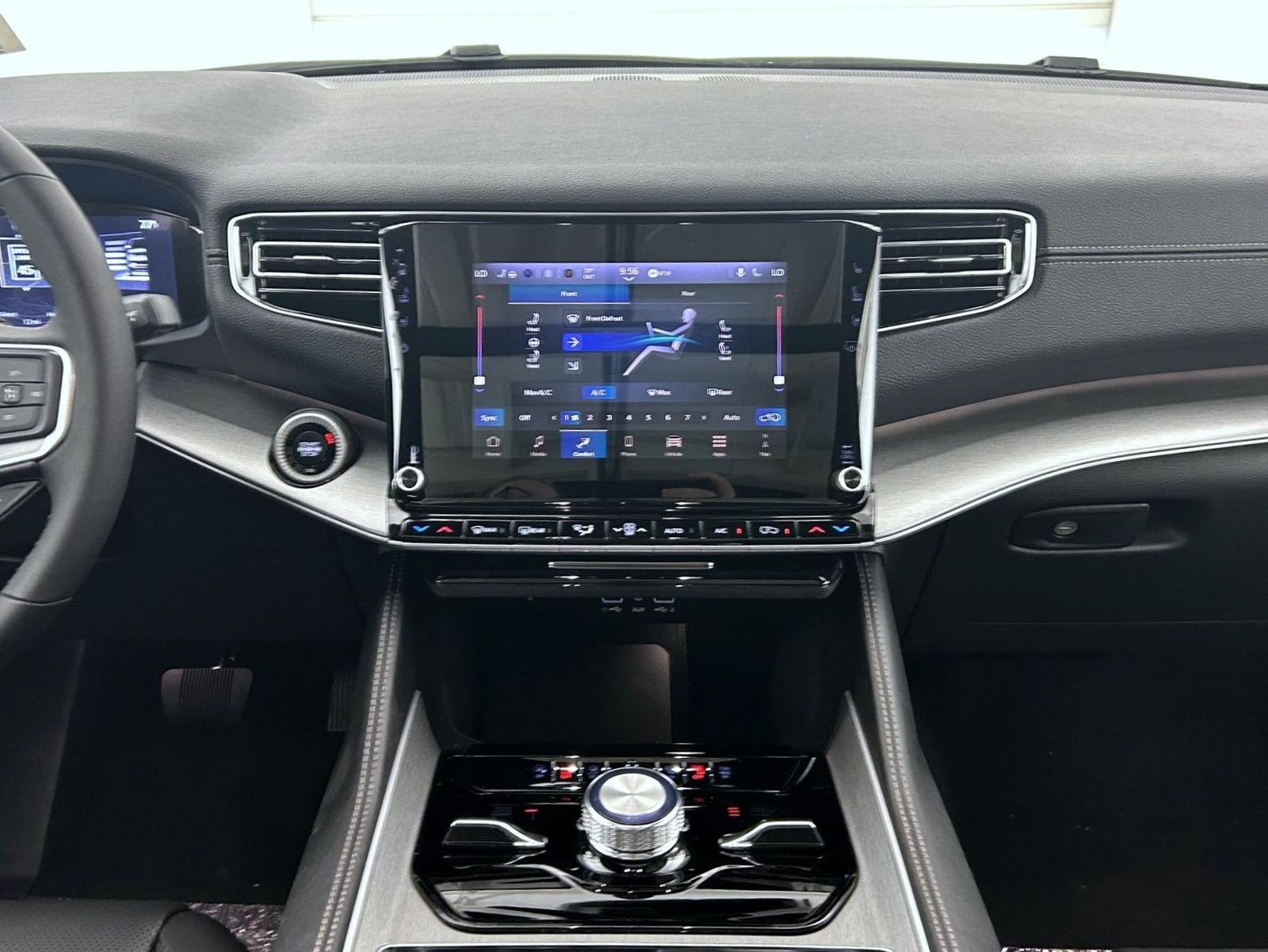 2025 Jeep Wagoneer Limited Series II photo 13