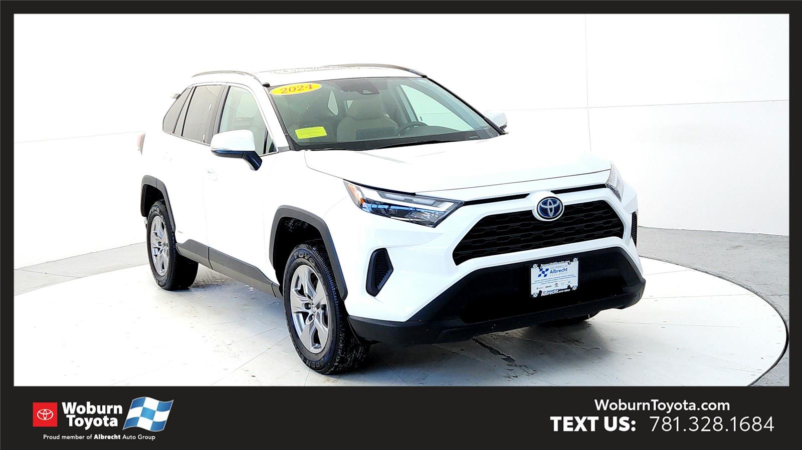 2024 Toyota RAV4 XLE's photo