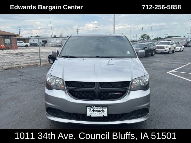 2017 Dodge Grand Caravan SE photo 3