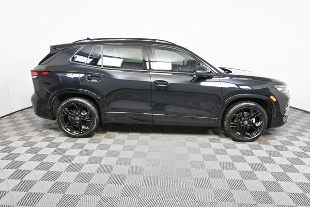 2026 Volkswagen Tiguan SE R-Line Black photo 2