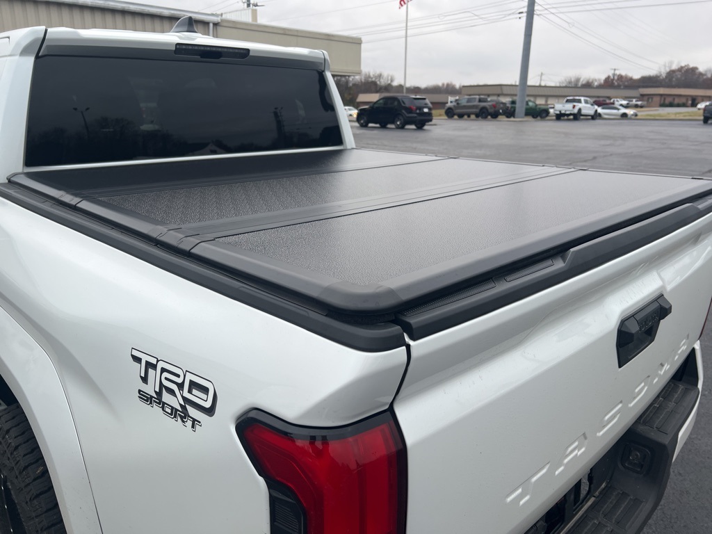 2025 Toyota Tacoma TRD Sport photo 3