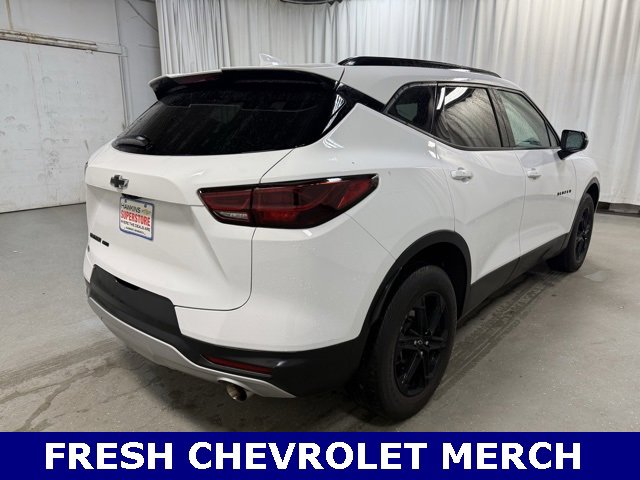 2023 Chevrolet Blazer 3LT photo 2